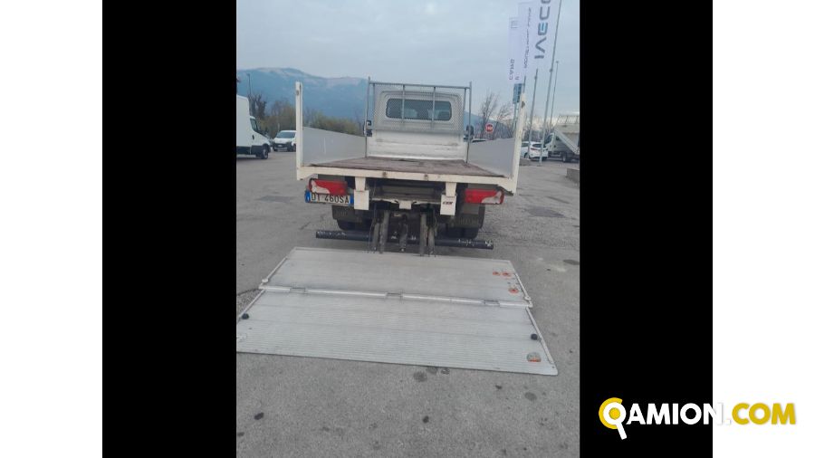 Mercedes Mod. MERCEDES V.I. Vers. MERCEDES V.I. | Leggero Cabinato <= 35 q.li Cassone fisso | INDUSTRIAL CARS S.P.A