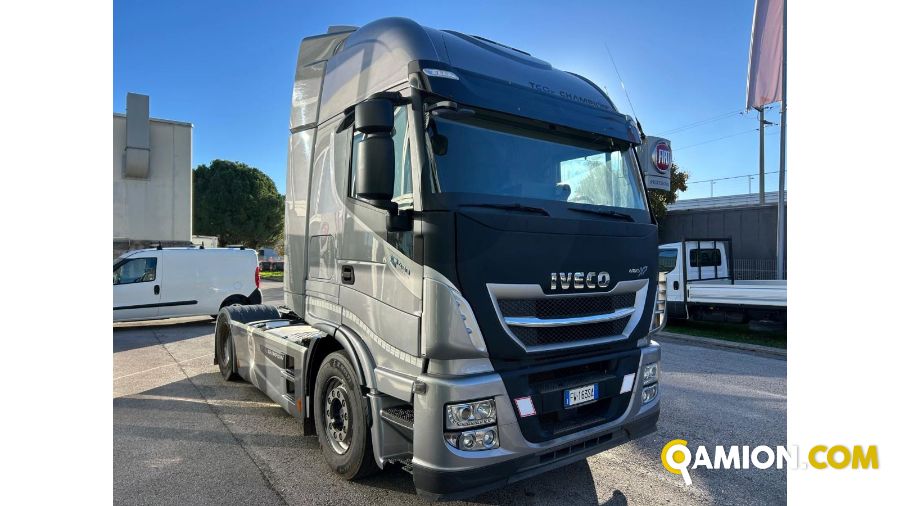 Iveco Mod. IVECO Vers. IVECO | Trattore Trattore | INDUSTRIAL CARS S.P.A
