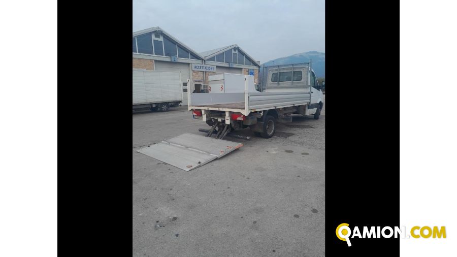 Mercedes Mod. MERCEDES V.I. Vers. MERCEDES V.I. | Leggero Cabinato <= 35 q.li Cassone fisso | INDUSTRIAL CARS S.P.A
