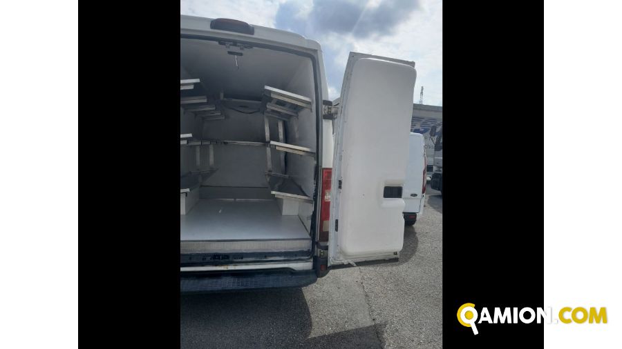 Iveco Mod. IVECO Vers. IVECO | Leggero Furgone <= 35 q.li Isotermico con gruppo frigo | INDUSTRIAL CARS S.P.A