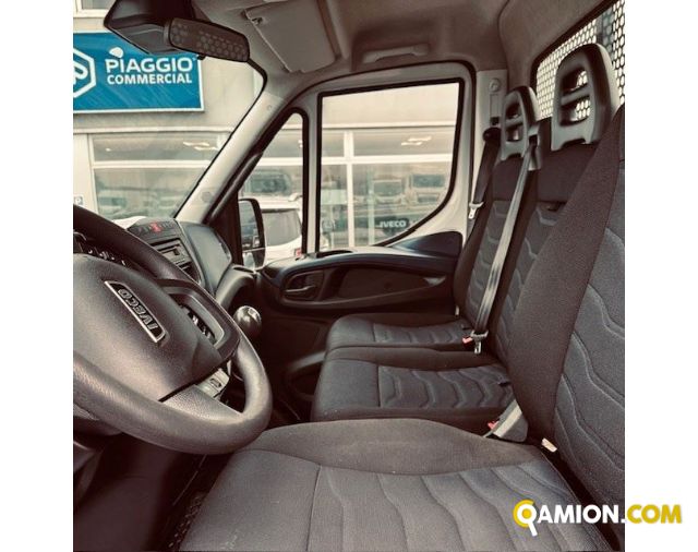 Iveco Mod. IVECO Vers. IVECO | Leggero Cabinato <= 35 q.li Cassone fisso | INDUSTRIAL CARS S.P.A