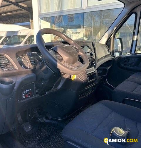 Iveco Mod. IVECO Vers. IVECO | Leggero Furgone <= 35 q.li Furgone di serie / Van | INDUSTRIAL CARS S.P.A