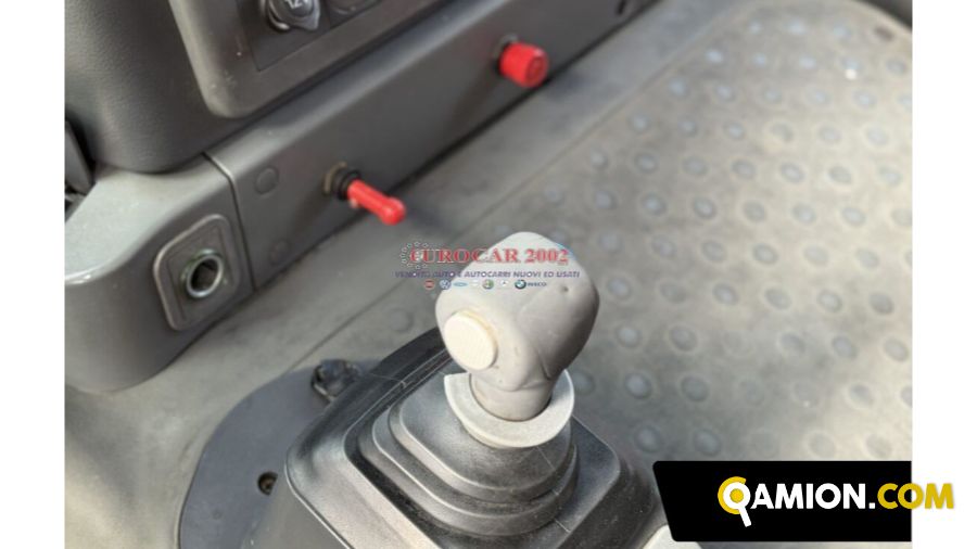 Iveco Stralis 350 2 Assi Q 180 Stralis 350 2 Assi Q 180 | EUROCAR2002 S.R.L.