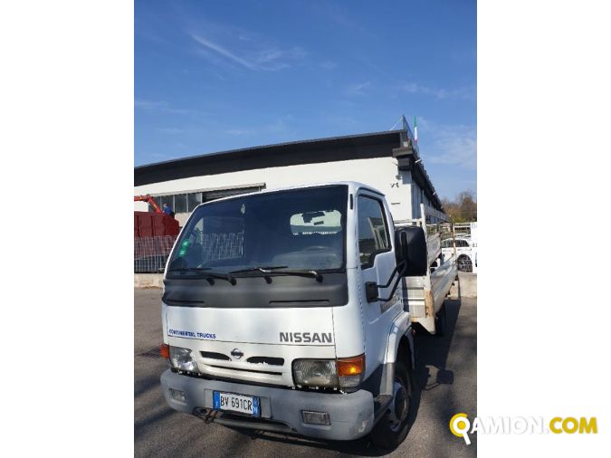 Nissan CABSTAR 110 cassone fisso 4500 passo 3200 | Altro Altro