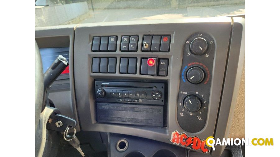 Renault MIDLUM - GRU e RIBALTABILE MIDLUM - GRU e RIBALTABILE | Altro Cassone Ribaltabile