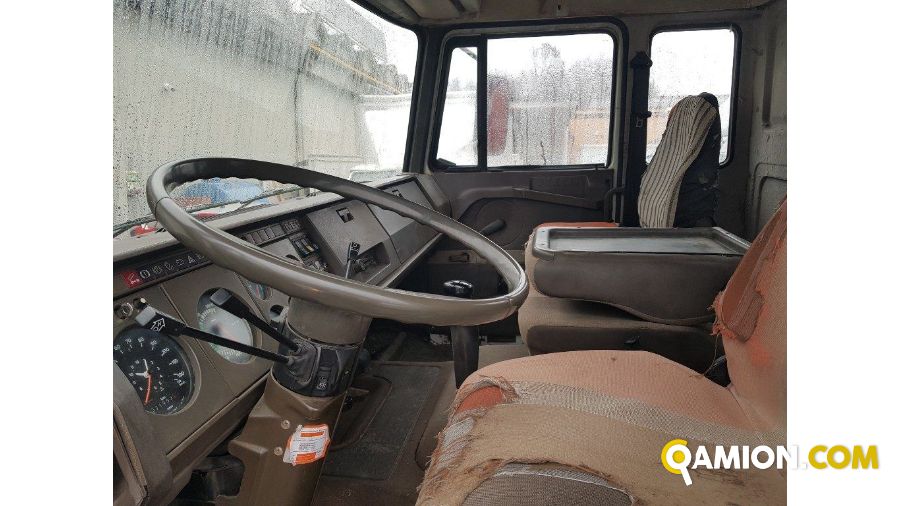 Iveco 175-24 GRU E RIBALTABILE 175-24 GRU E RIBALTABILE | Altro Cassone Ribaltabile