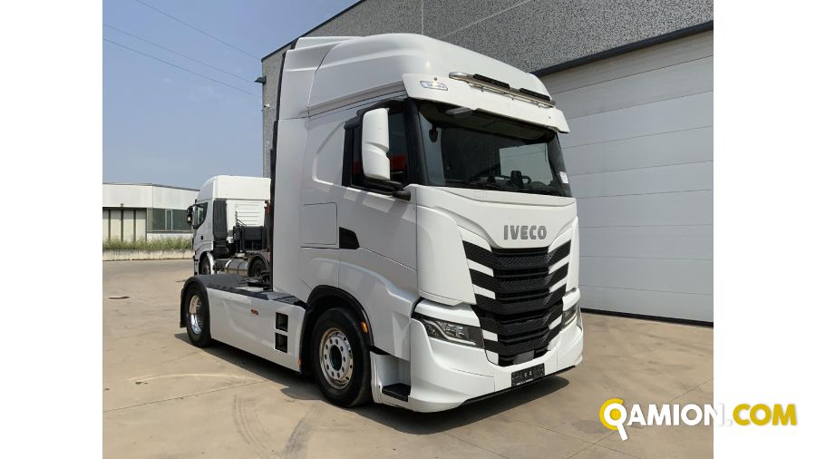 Iveco S-WAY AS440S48