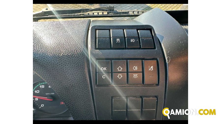 Iveco ML75E16/P - CASSONE CON GRU ML75E16/P - CASSONE CON GRU Altro | TENTORI