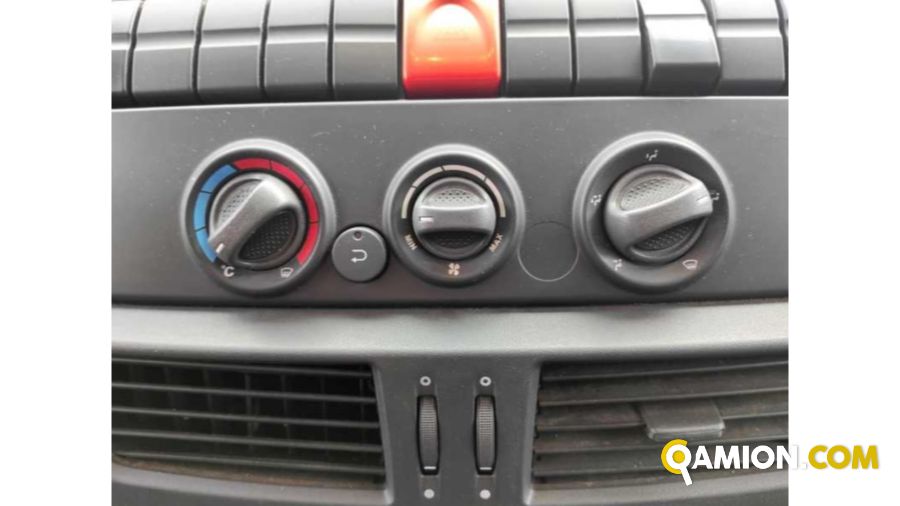 Iveco ML75E18/P FURGONE CON SPONDA ML75E18/P FURGONE CON SPONDA Altro | Milano Industrial S.P.A.