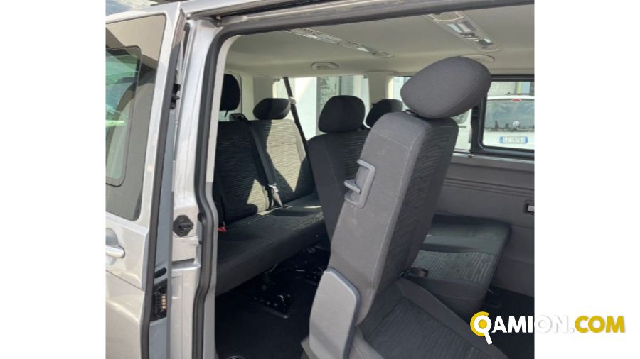 Volkswagen Caravelle  Comfort Line Caravelle  Comfort Line | Autocarro fino 7.5t Minibus | TOSCANDIA SPA