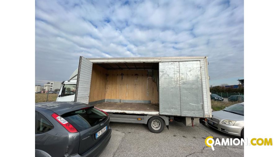 Mercedes ATEGO atego 815