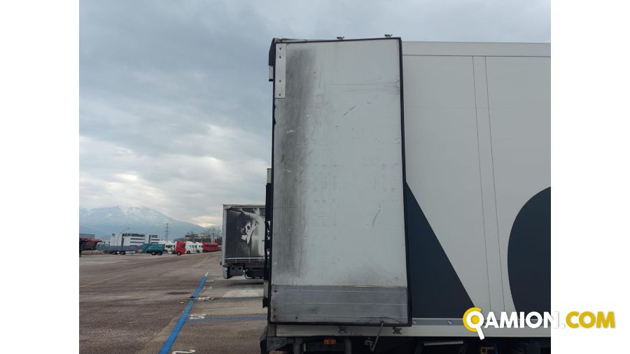 Schmidt CARGOBULL FRIGORIFERO FRC | SCANIA ITALIA RETAIL S.P.A