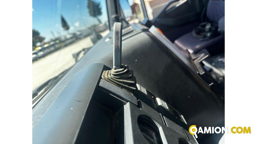 Iveco EUROTRAKKER eurotrakker 380e44