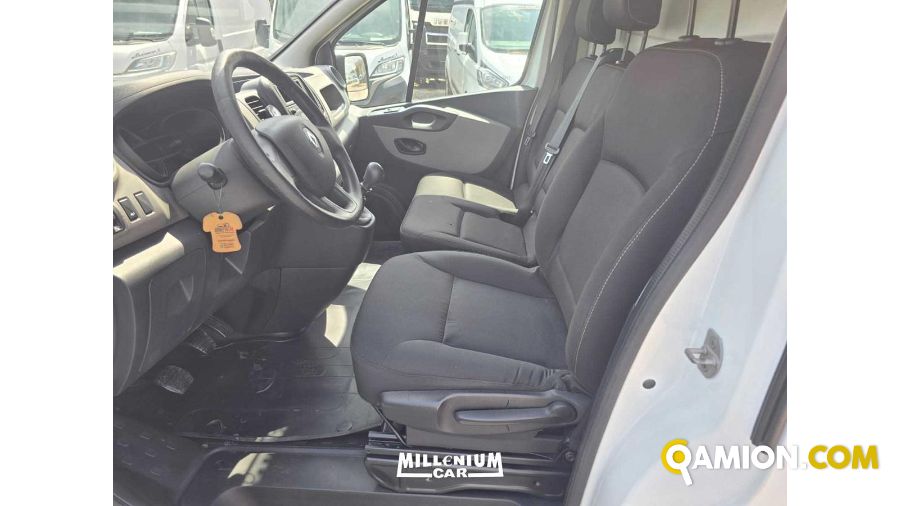 Renault TRAFIC trafic | Millenium Car