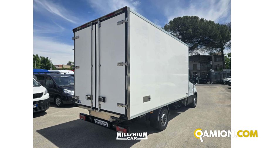 Iveco 35C18 FURGONE ISOTERMICON CON FRIGO 35C18 FURGONE ISOTERMICON CON FRIGO | Millenium Car