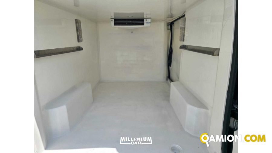 Renault TRAFIC trafic | Millenium Car