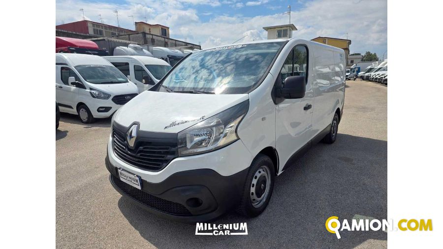 Renault TRAFIC trafic | Millenium Car