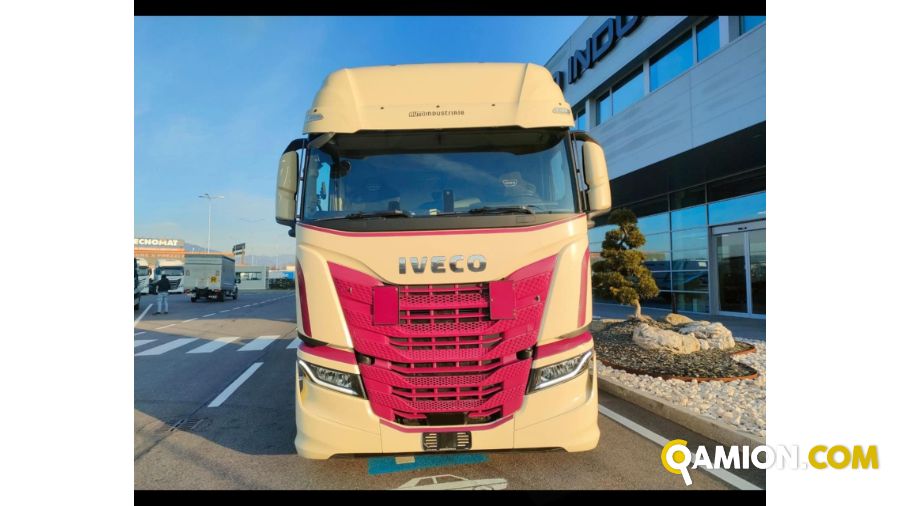 Iveco S-Way AS 440.180 S-Way AS 440.180 - S-Way AS 440.180 4x2 C13 S49T/FP LT hi-tronix Altro | AUTO INDUSTRIALE BERGAMASCA SPA