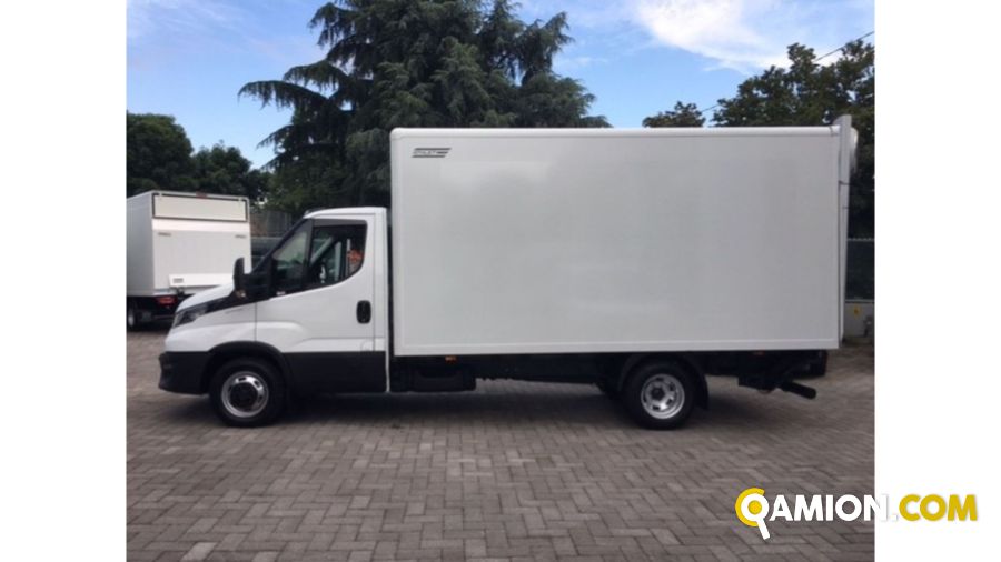 Iveco Daily V 35.16 2022 IVECO DAILY 35C16 CON SPONDA IDRAULICA E BOX Altro | AUTO INDUSTRIALE BERGAMASCA SPA