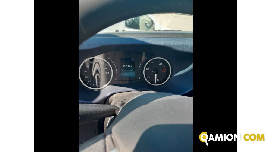 Iveco Mod. IVECO Vers. IVECO | Leggero Cabinato <= 35 q.li Cassone fisso | INDUSTRIAL CARS S.P.A