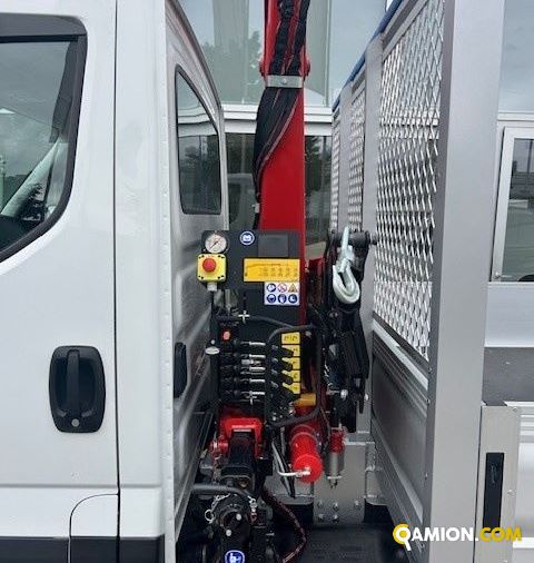 Iveco Mod. IVECO Vers. IVECO | Leggero Cabinato <= 35 q.li Furgonato | INDUSTRIAL CARS S.P.A