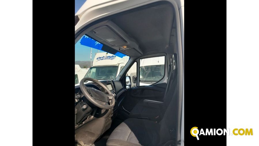 Iveco Mod. IVECO Vers. IVECO | Leggero Furgone <= 35 q.li Furgone di serie / Van | INDUSTRIAL CARS S.P.A