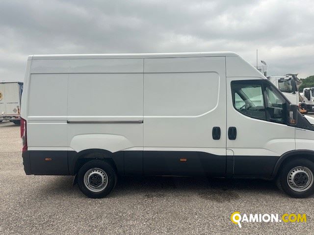 Iveco Mod. IVECO Vers. IVECO | Leggero Furgone <= 35 q.li Furgone di serie / Van | INDUSTRIAL CARS S.P.A