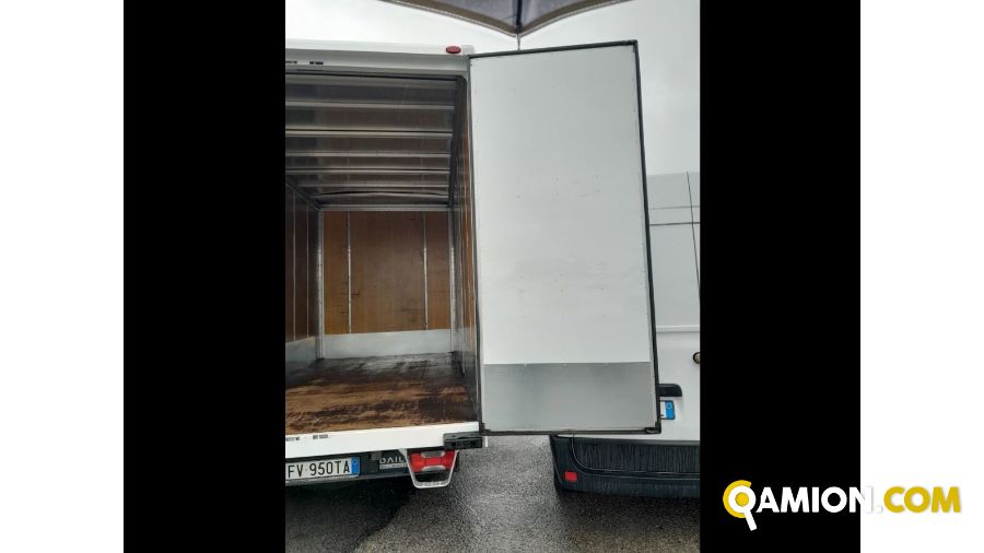 Iveco Mod. IVECO Vers. IVECO | Leggero Cabinato <= 35 q.li Furgonato | INDUSTRIAL CARS S.P.A