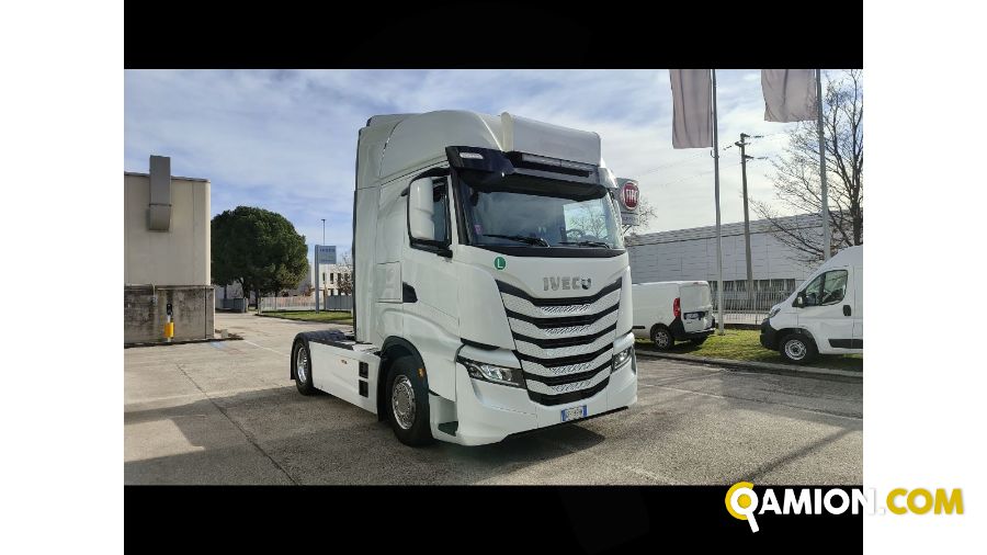Iveco Mod. IVECO Vers. IVECO | Trattore Trattore | INDUSTRIAL CARS S.P.A