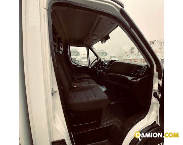 Iveco Mod. IVECO Vers. IVECO | Leggero Cabinato <= 35 q.li Furgonato | INDUSTRIAL CARS S.P.A