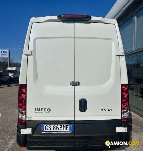 Iveco Mod. IVECO Vers. IVECO | Leggero Furgone <= 35 q.li Furgone di serie / Van | INDUSTRIAL CARS S.P.A