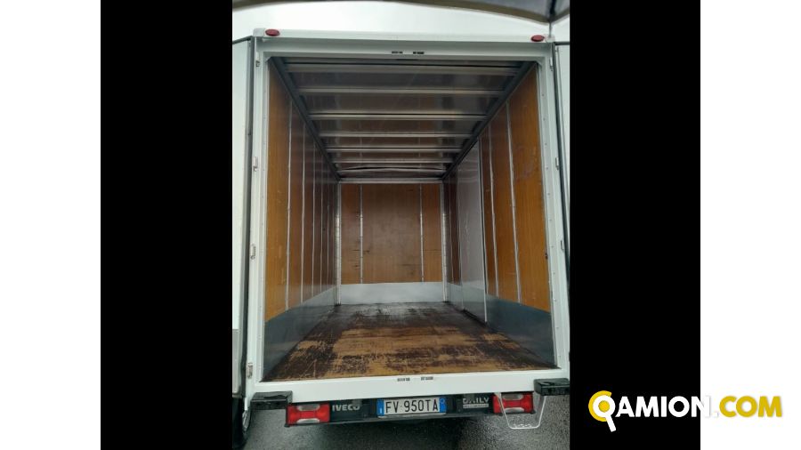 Iveco Mod. IVECO Vers. IVECO | Leggero Cabinato <= 35 q.li Furgonato | INDUSTRIAL CARS S.P.A