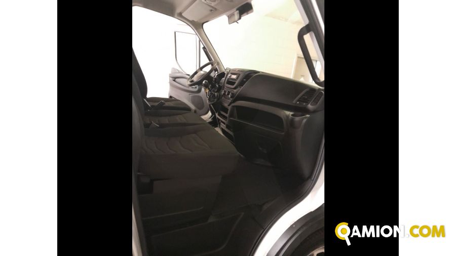 Iveco Mod. IVECO Vers. IVECO | Leggero Cabinato <= 35 q.li Cassone fisso doppia cabina | INDUSTRIAL CARS S.P.A