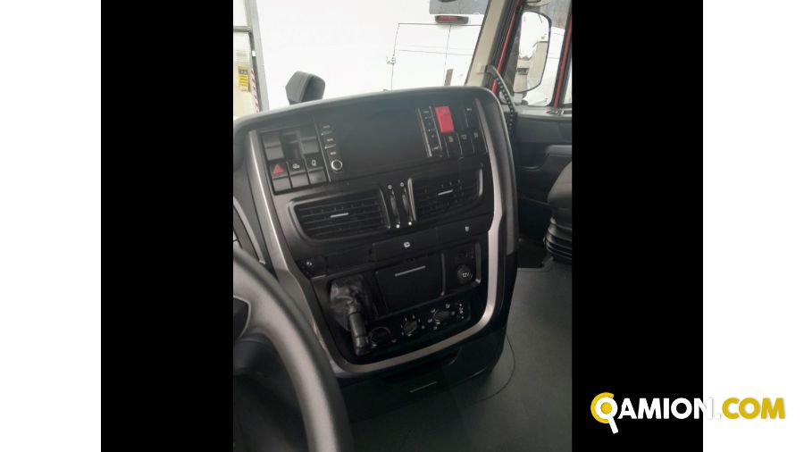 Iveco Mod. IVECO Vers. IVECO | Trattore Trattore | INDUSTRIAL CARS S.P.A