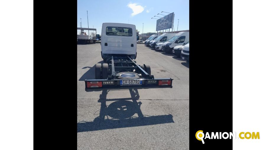 Iveco Mod. IVECO Vers. IVECO | Leggero Cabinato <= 35 q.li Telaio | INDUSTRIAL CARS S.P.A