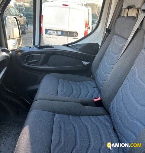 Iveco DAILY Vers. IVECO | Leggero Cabinato <= 35 q.li Furgonato con sponda | INDUSTRIAL CARS S.P.A