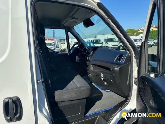 Iveco Mod. IVECO Vers. IVECO | Leggero Furgone <= 35 q.li Furgone di serie / Van | INDUSTRIAL CARS S.P.A