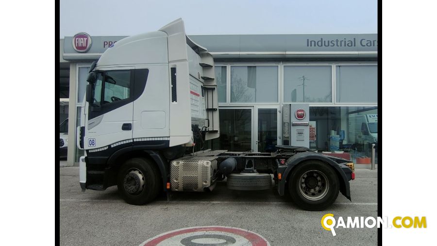 Iveco Mod. IVECO Vers. IVECO | Trattore Trattore | INDUSTRIAL CARS S.P.A