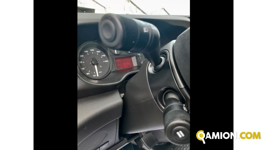 Iveco Mod. IVECO Vers. IVECO | Leggero Cabinato <= 35 q.li Cassone fisso con centina | INDUSTRIAL CARS S.P.A