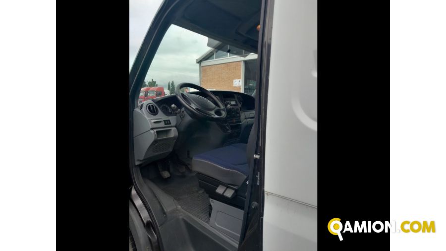 Iveco Mod. IVECO Vers. IVECO | Leggero Furgone <= 35 q.li Furgone di serie / Van | INDUSTRIAL CARS S.P.A