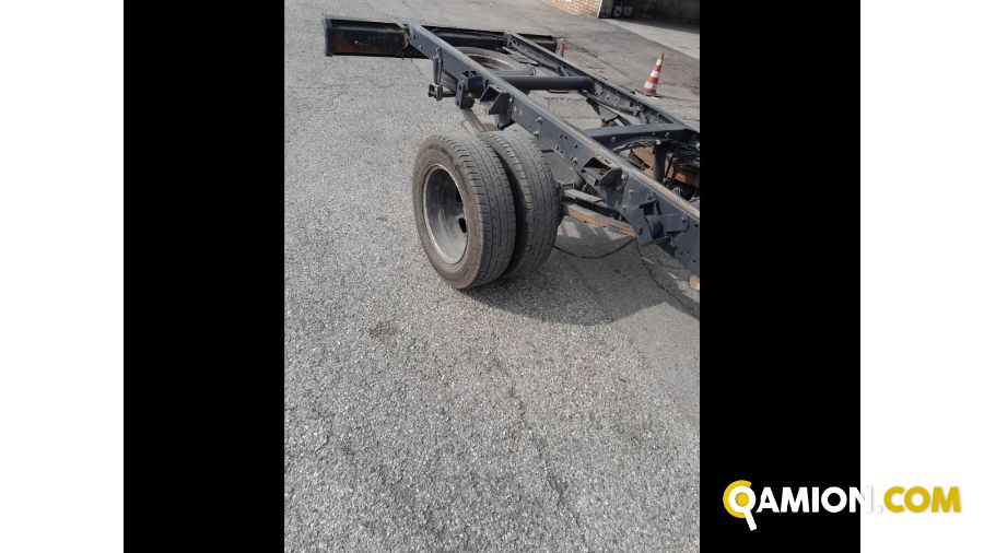 Iveco Mod. IVECO Vers. IVECO | Leggero Cabinato <= 35 q.li Telaio | INDUSTRIAL CARS S.P.A