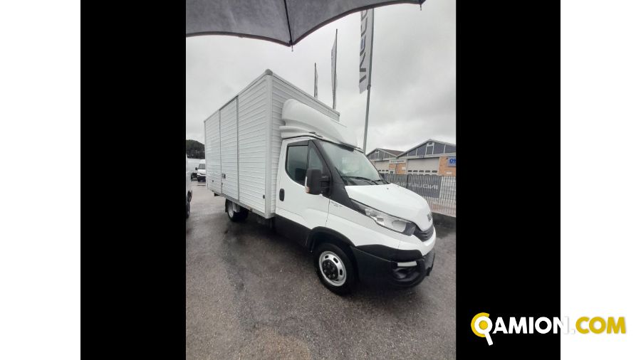 Iveco Mod. IVECO Vers. IVECO | Leggero Cabinato <= 35 q.li Furgonato | INDUSTRIAL CARS S.P.A