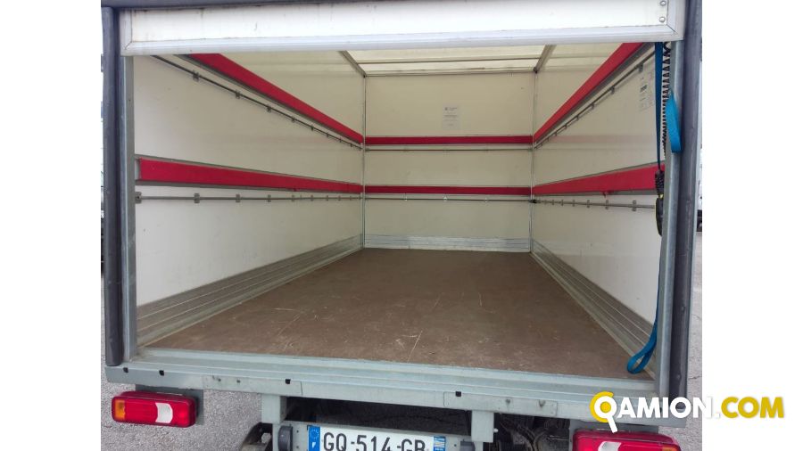 Iveco Mod. IVECO Vers. IVECO | Leggero Cabinato <= 35 q.li Furgonato con sponda | INDUSTRIAL CARS S.P.A