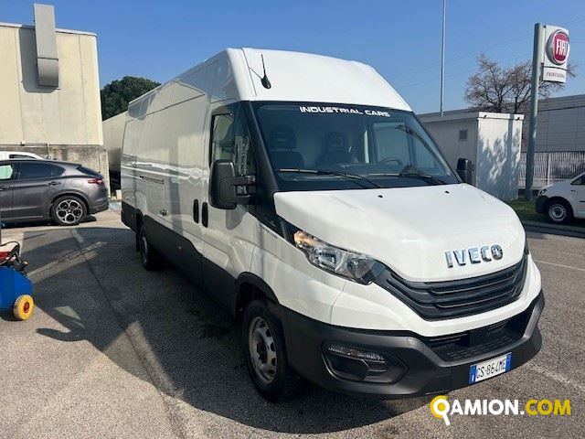Iveco Mod. IVECO Vers. IVECO | Leggero Furgone <= 35 q.li Furgone di serie / Van | INDUSTRIAL CARS S.P.A