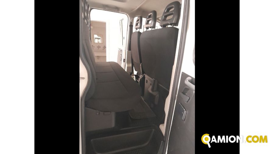 Iveco Mod. IVECO Vers. IVECO | Leggero Cabinato <= 35 q.li Cassone fisso doppia cabina | INDUSTRIAL CARS S.P.A