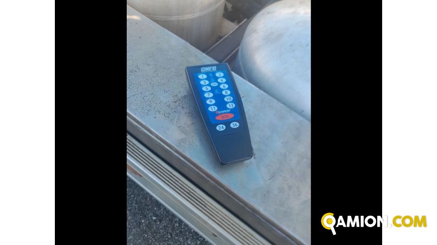 Iveco Mod. IVECO Vers. IVECO | Motrice Scarrabile con gancio | INDUSTRIAL CARS S.P.A