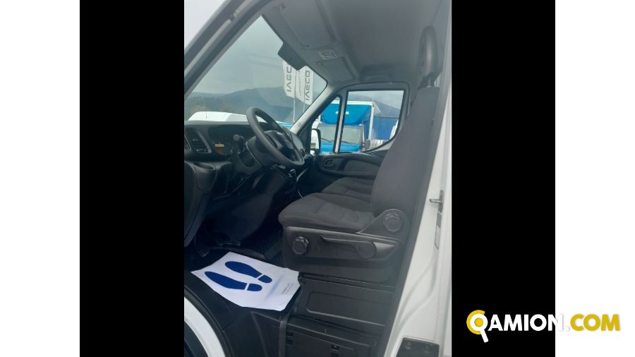 Iveco Mod. IVECO Vers. IVECO | Leggero Cabinato <= 35 q.li Furgonato | INDUSTRIAL CARS S.P.A