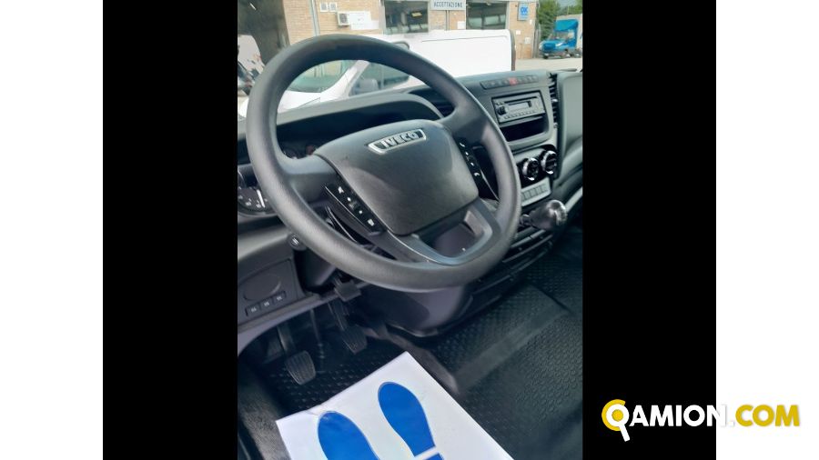 Iveco Mod. IVECO Vers. IVECO | Leggero Cabinato <= 35 q.li Cassone fisso con centina | INDUSTRIAL CARS S.P.A
