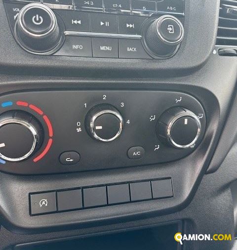 Iveco Mod. IVECO Vers. IVECO | Leggero Cabinato <= 35 q.li Telaio | INDUSTRIAL CARS S.P.A