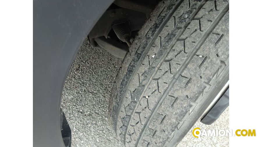 Iveco Mod. IVECO Vers. IVECO | Leggero Cabinato <= 35 q.li Furgonato con sponda | INDUSTRIAL CARS S.P.A